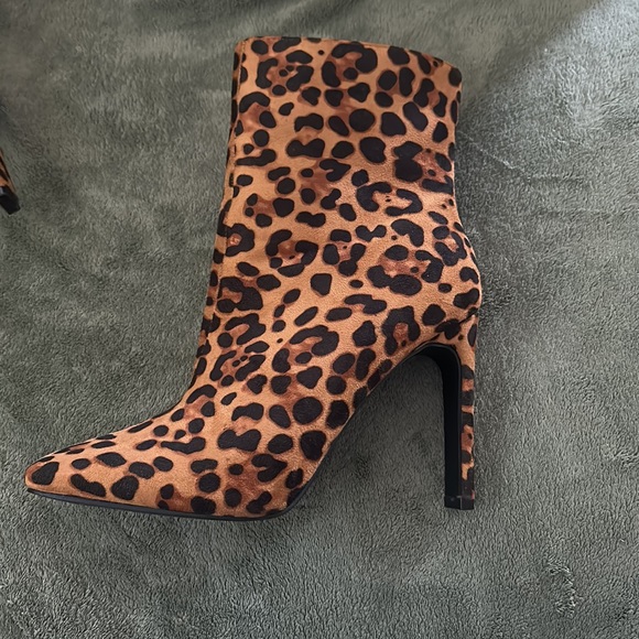 Leopard print booties - Picture 2 of 2